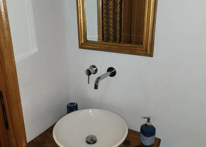 安格里图斯默阿尔尼德登格里农庄酒店 *